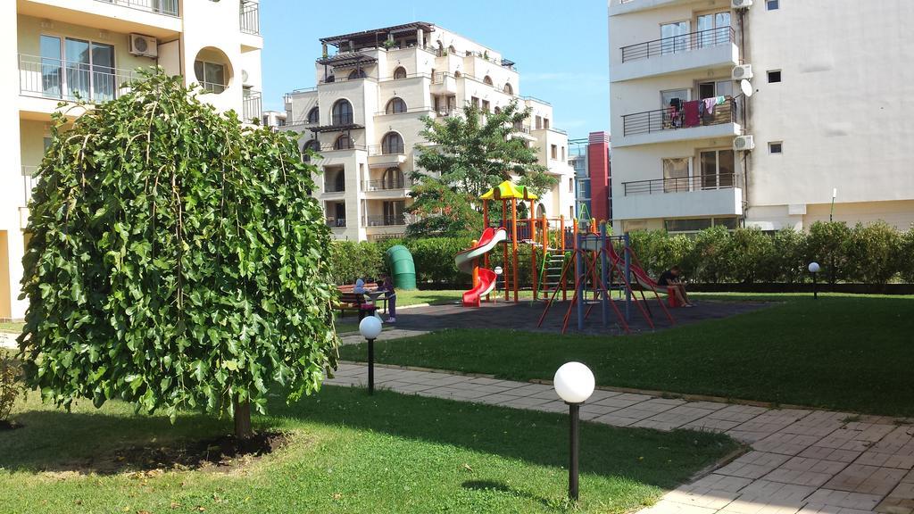 Pollo Resort Mikosta Apartments Pantai Sunny Luaran gambar