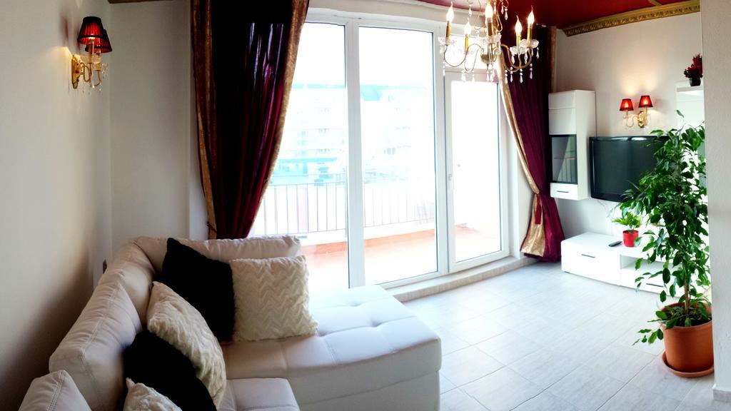 Pollo Resort Mikosta Apartments Pantai Sunny Luaran gambar