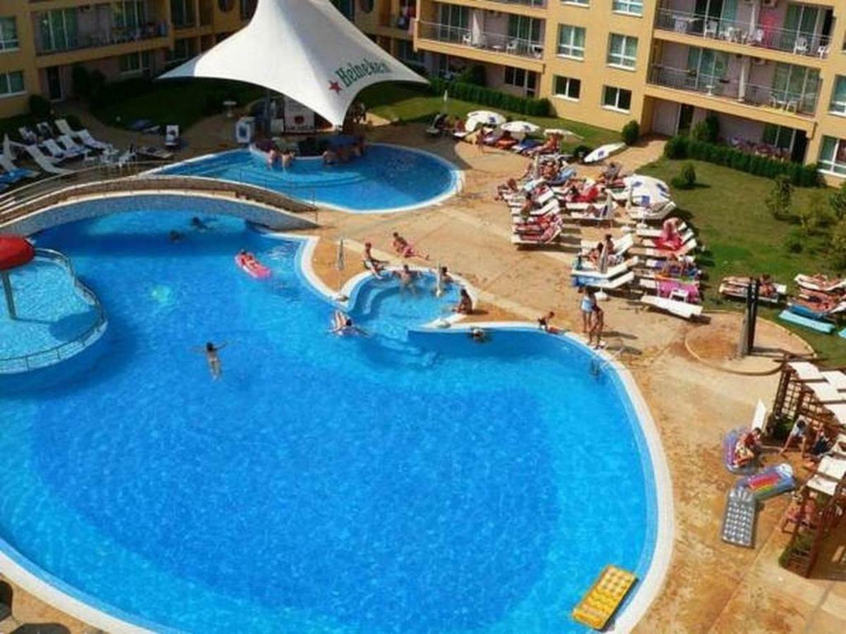 Pollo Resort Mikosta Apartments Pantai Sunny Luaran gambar